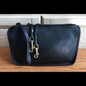 Vintage Coach NYC Basic Bag-Black leather